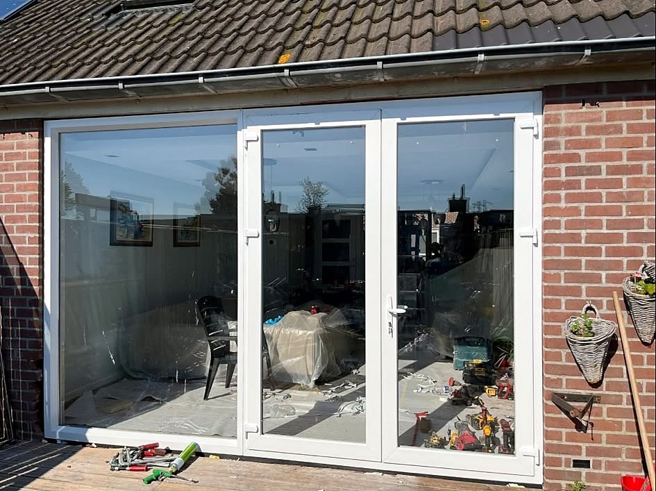 Tuindeuren met vast raam